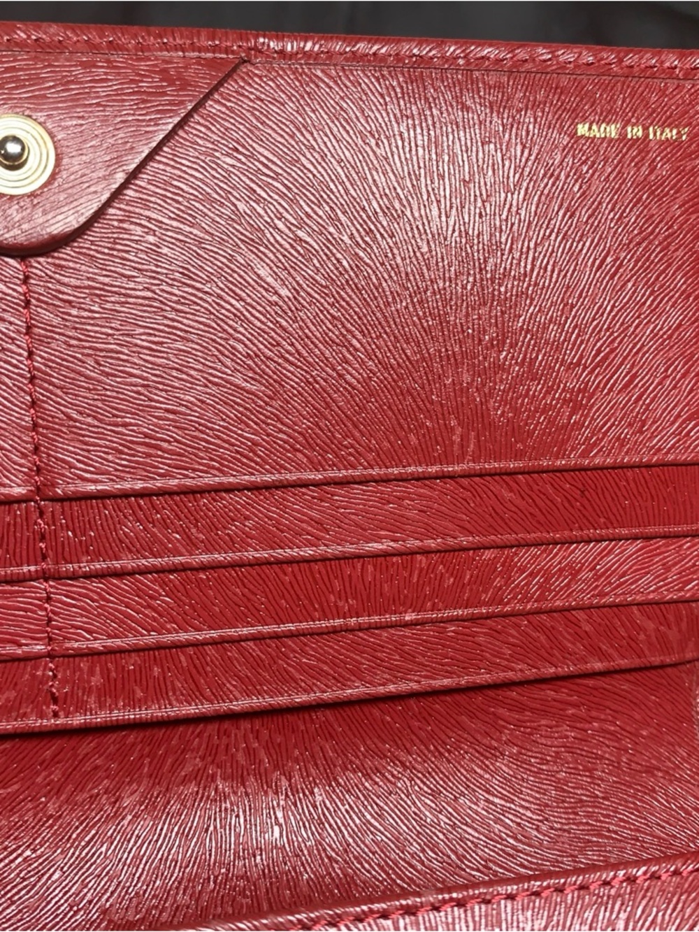 Fendi Red Wallet with Gold Logo - Picture 9 of 17